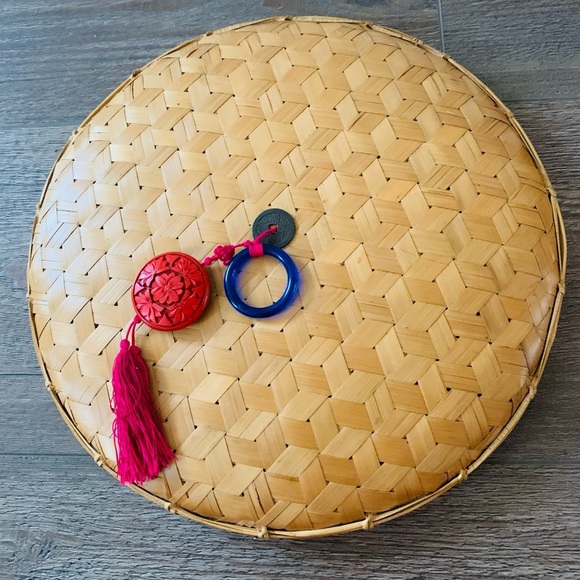 Handwoven basket - Picture 8 of 12